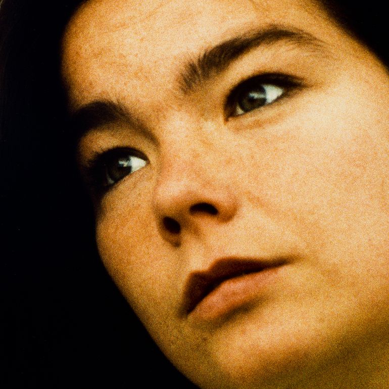 ★ Björk レコード JUKEBOX 7\" July 5 in Music History: Bjork released her debut album