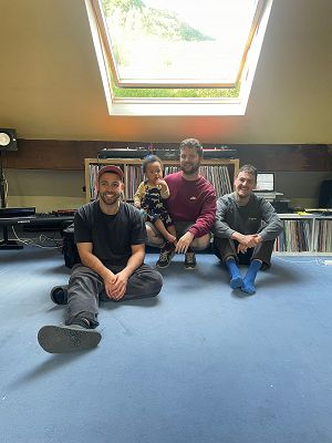 Expansions w/ Contours, Yadava & Tom Bryson