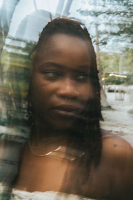 Gabrielle Kwarteng (R)